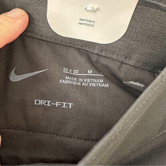 Nike Men's Standard Fit Charcoal Flat Front Performance Golf Pants 32x32 NWT - Picture 4 of 5